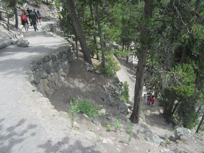 The switchbacks I was mentioning with no railing!